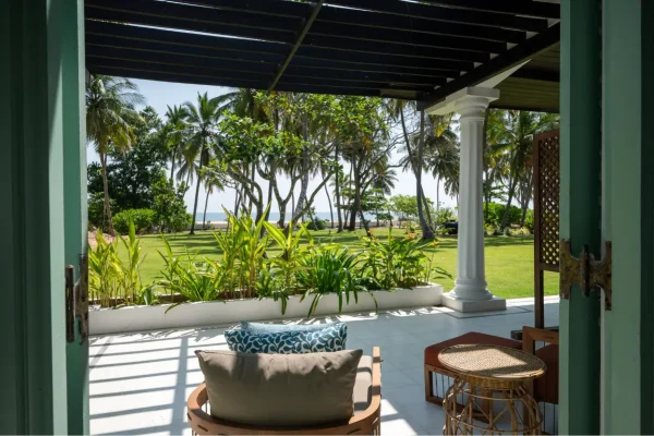 2. Rooms - Beachview Suite 10
