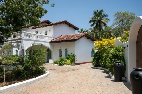 8. Entrance 1