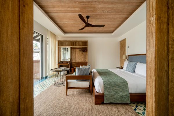 Ahu Bay Rooms - Bay View Room - Medium1