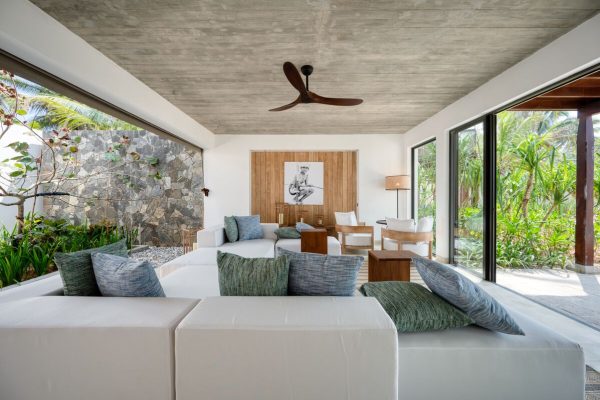 Ahu Bay Rooms - Bay View Suite - Medium1