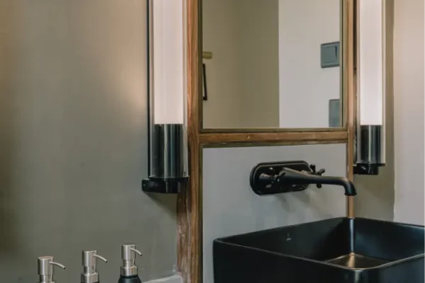 Ground Floor Room 2 Bathroom amenities