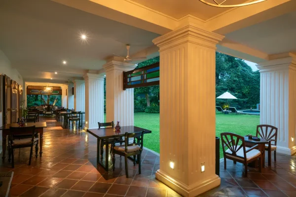 Restaurant Area 1
